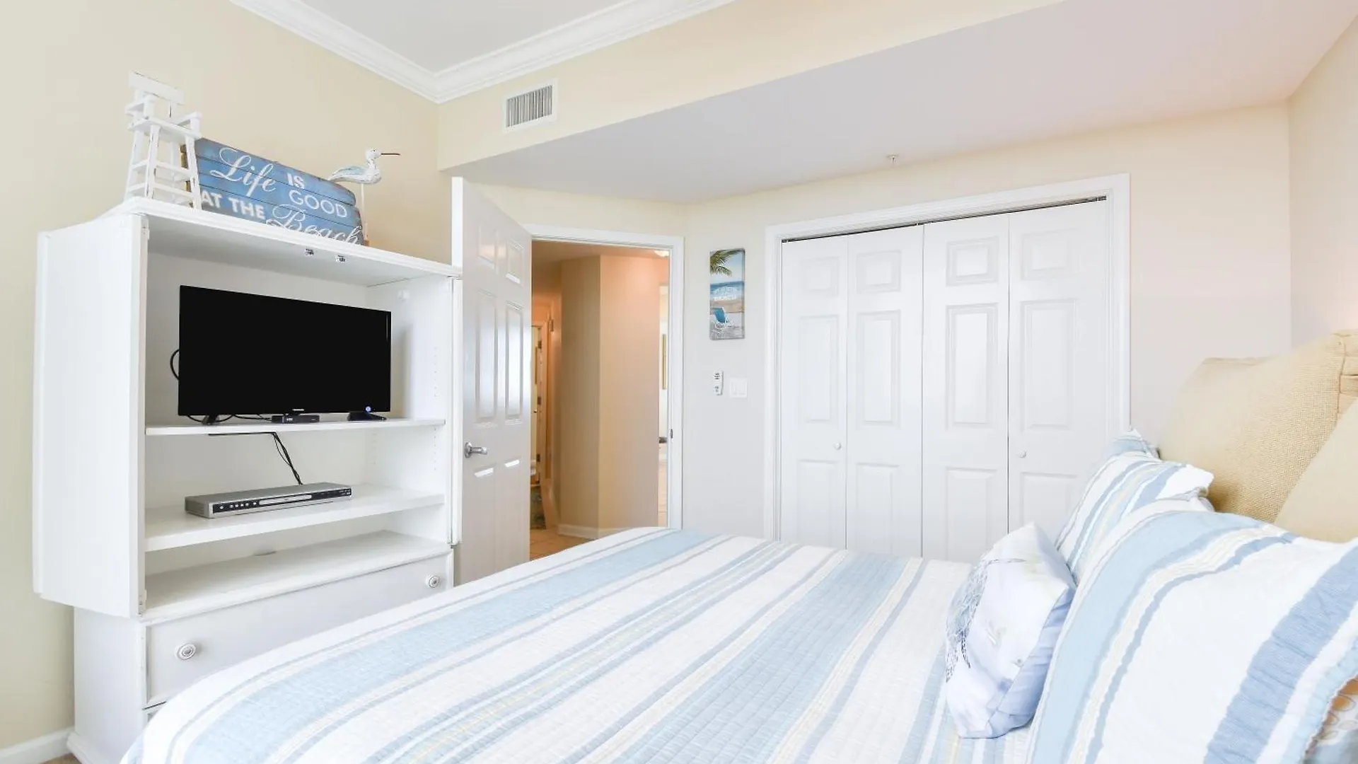 Silver Beach Towers W1604 Destin Apartment
